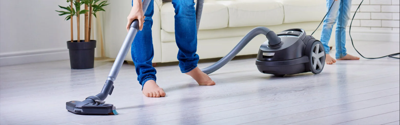 مكنسة كهربائية